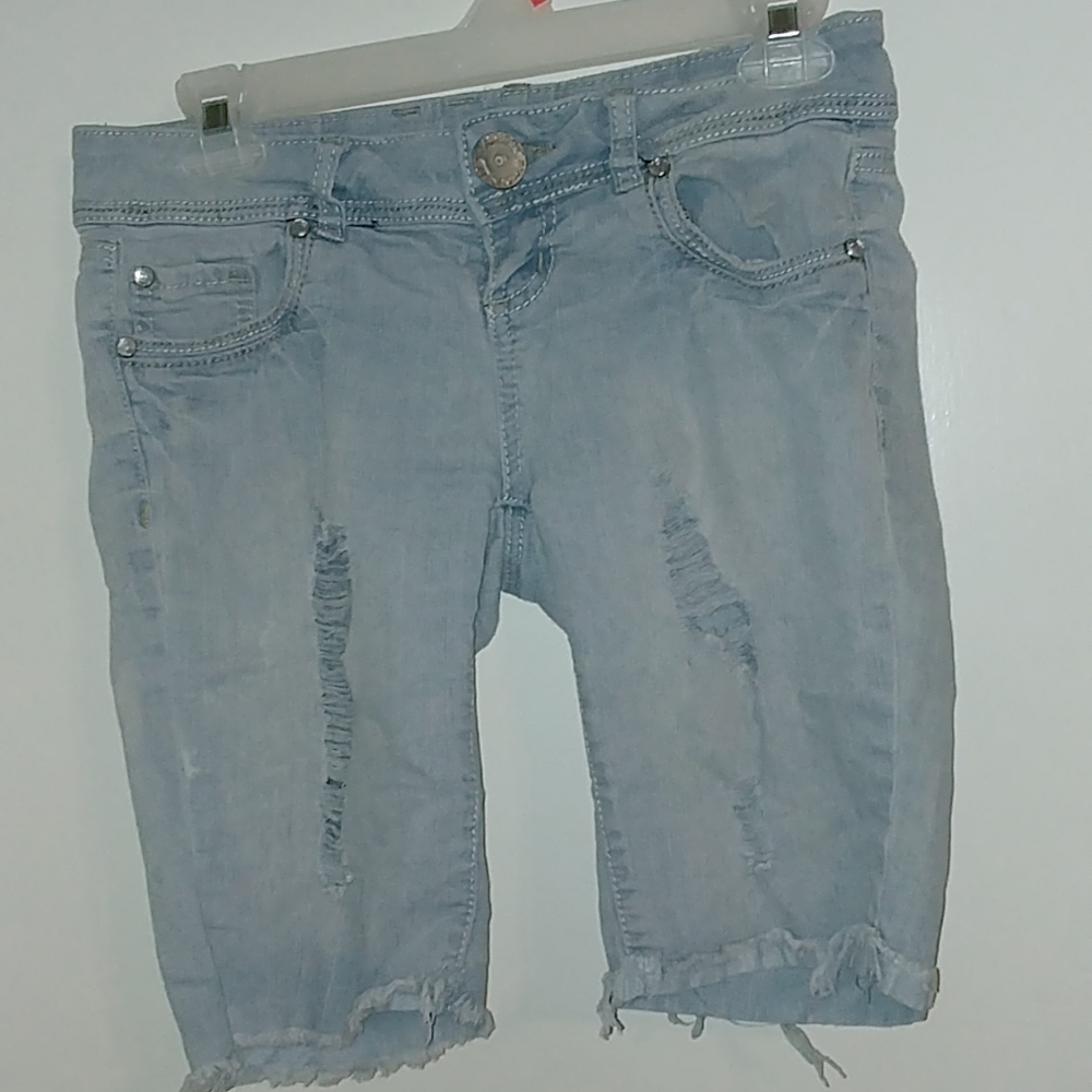 Almost famous bermuda shorts